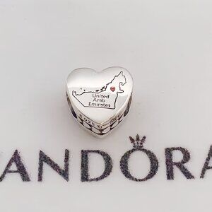 Pandora United Arab Emirates  Map I love United Arab Emirates  Heart Charm